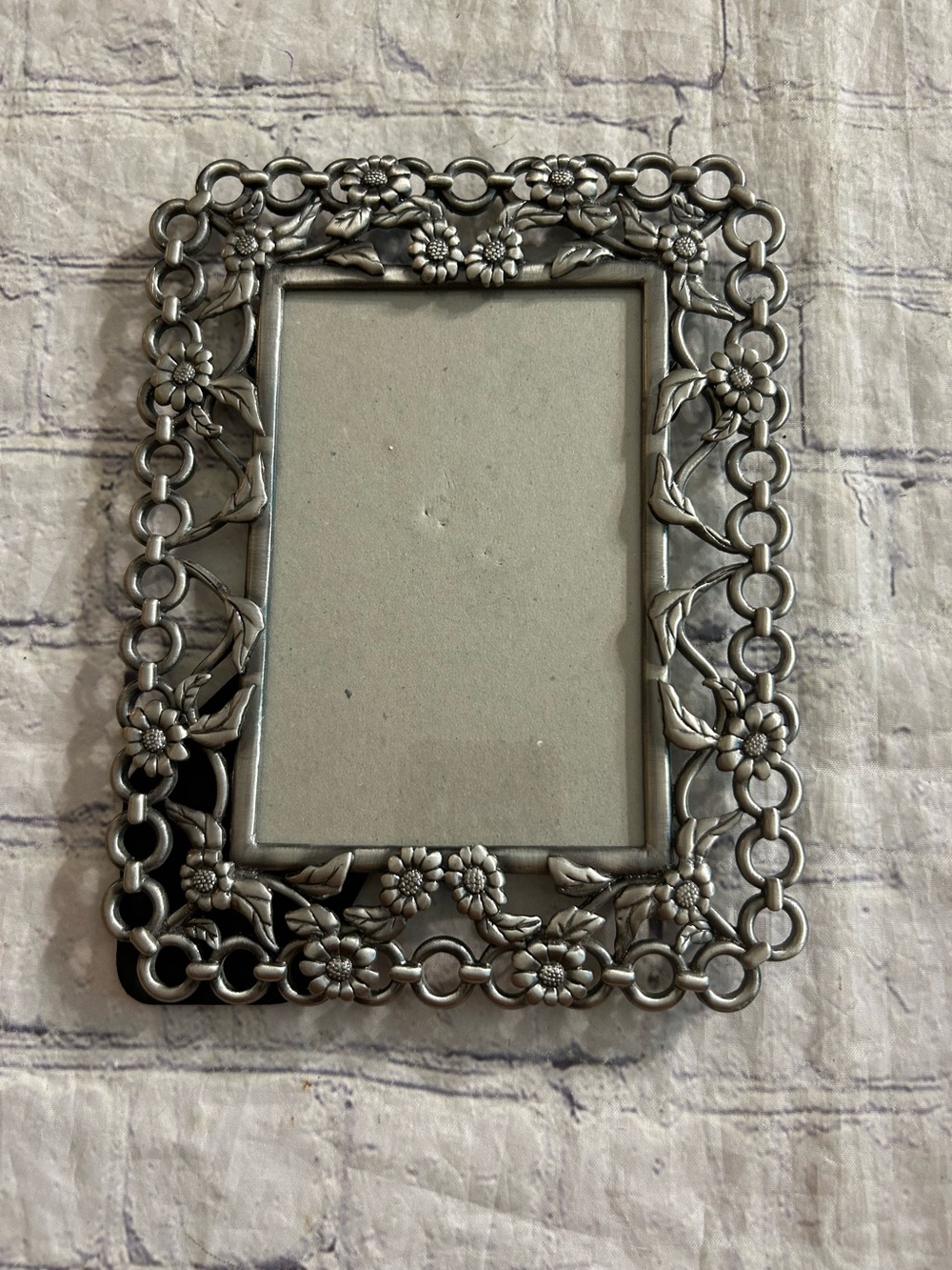 VINTAGE PEWTER PICTURE FRAME FLORAL ROSE MOTIF WITH LATTICE DESIGN